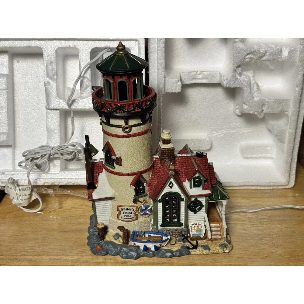 Lemax Plymouth Corners Sailors Point Lighthouse #35818A Rotating Beacon READ
